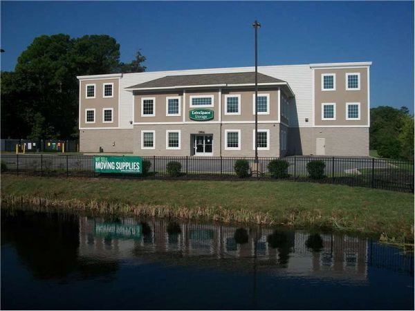 Photo of Extra Space Storage - 1579 - Chesapeake - Poplar Hill Rd