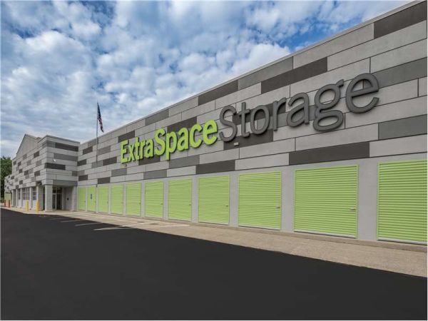Photo of Extra Space Storage - 7014 - New Britain - Farmington Ave