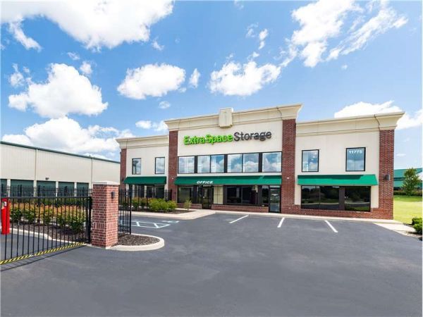 Photo of Extra Space Storage - 8634 - Fishers - Brooks School Rd