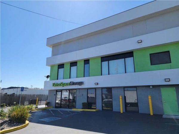 Photo of Extra Space Storage - 0590 - Redwood City - Willow St