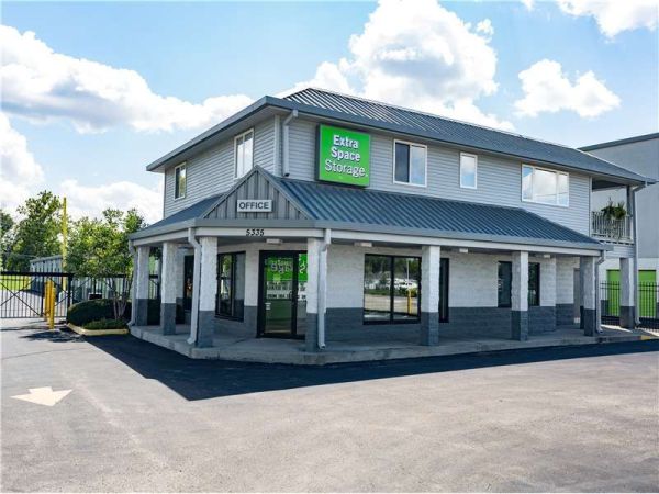 Photo of Extra Space Storage - 0652 - Indianapolis - E 65th St