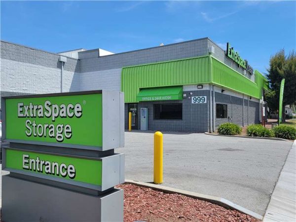 Photo of Extra Space Storage - 0793 - Palo Alto - E Bayshore Rd