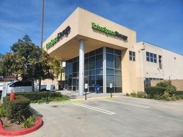 Photo of Extra Space Storage - 3498 - Torrance - Normandie Ave