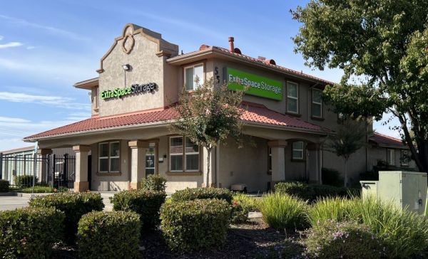 Photo of Extra Space Storage - 3508 - Sacramento - Goldenland Ct.