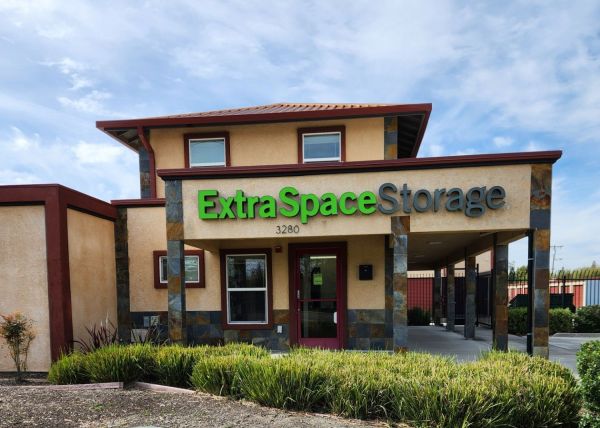 Photo of Extra Space Storage - 3525 - West Sacramento - Jefferson Blvd