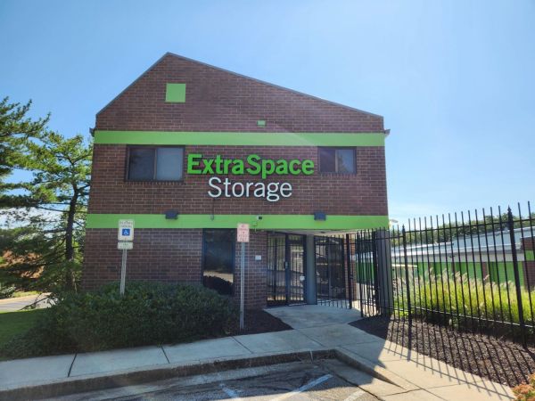 Photo of Extra Space Storage - 3552 - Rosedale - Fontana Ln