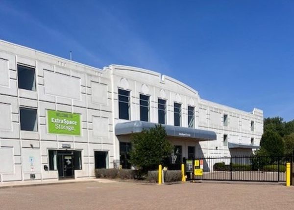 Photo of Extra Space Storage - 3555 - Norwood - Hudson Ave