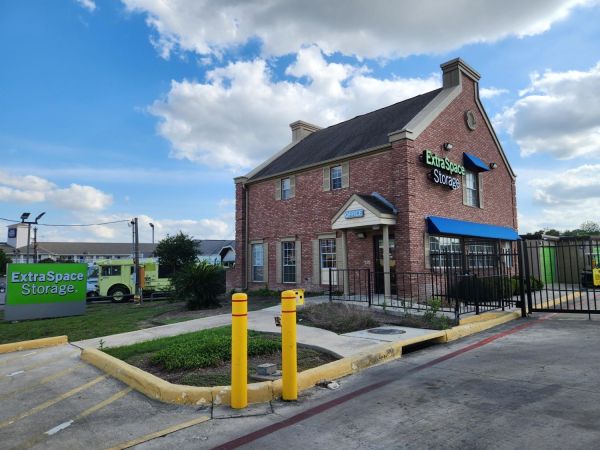 Photo of Extra Space Storage - 3567 - San Antonio - 7550 Culebra Rd