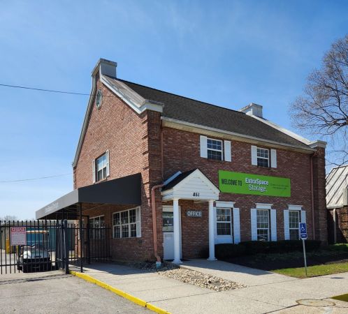 Photo of Extra Space Storage - 3575 - Columbus - Henderson Rd