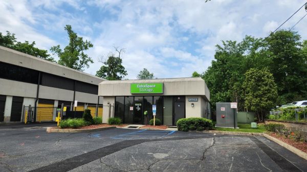 Photo of Extra Space Storage - 3781 - Upper Saddle River - Route 17