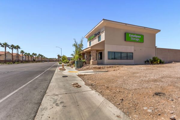 Photo of Extra Space Storage - 3821 - Las Vegas - 7375 Tenaya Way