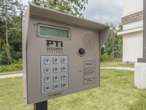 Photo of Extra Space Storage - 4132 - Leesburg - Golf Club Rd