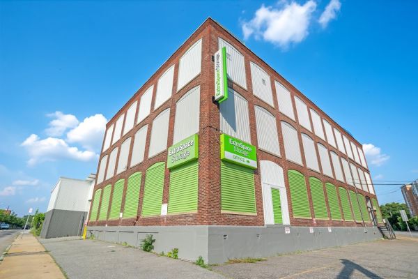 Photo of Extra Space Storage - 2007 - Waltham - River St