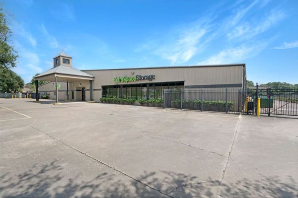 Photo of Extra Space Storage - 3176 - Pasadena - Fairmont Parkway