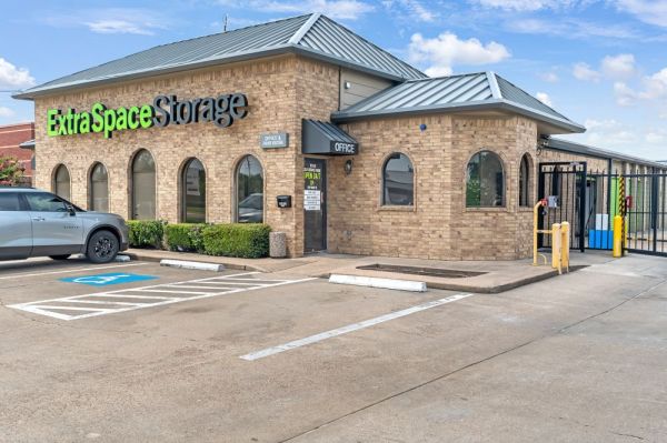 Photo of Extra Space Storage - 3200 - Houston - Jones Rd