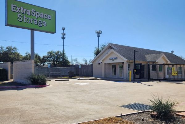 Photo of Extra Space Storage - 3296 - Round Rock - IH-35