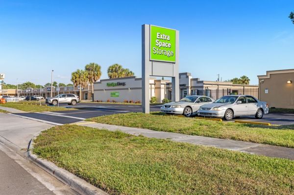 Photo of Extra Space Storage - 3321 - Bradenton - Manatee Ave.
