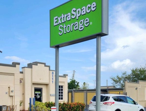 Photo of Extra Space Storage - 3322 - Fort Myers - Cleveland Ave