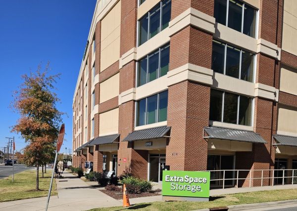 Photo of Extra Space Storage - 3433 - Charlotte - Morehead St