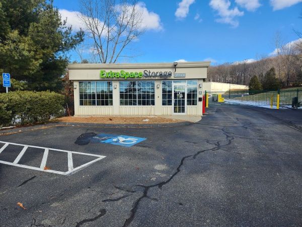 Photo of Extra Space Storage - 3712 - Glastonbury - 190 Oakwood Dr