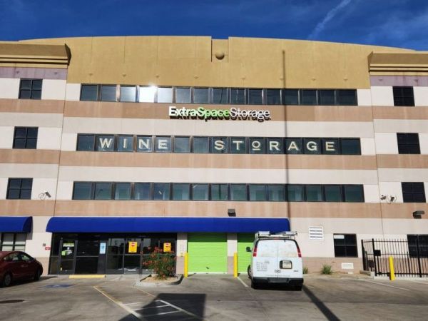 Photo of Extra Space Storage - 3752 - Phoenix - 16th St