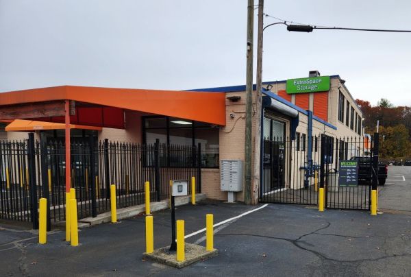 Photo of Extra Space Storage - 3930 - Hamden - Dixwell Ave