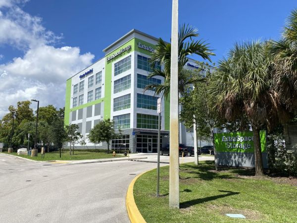 Photo of Extra Space Storage - 4116 - Dania Beach - Stirling Rd