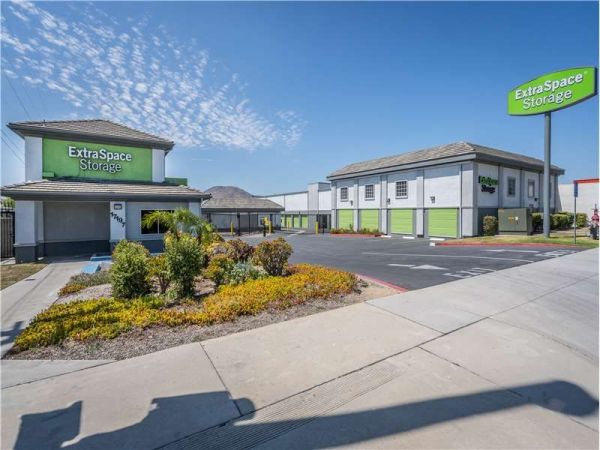 Photo of Extra Space Storage - 1121 - Fontana - 17197 Valley Blvd