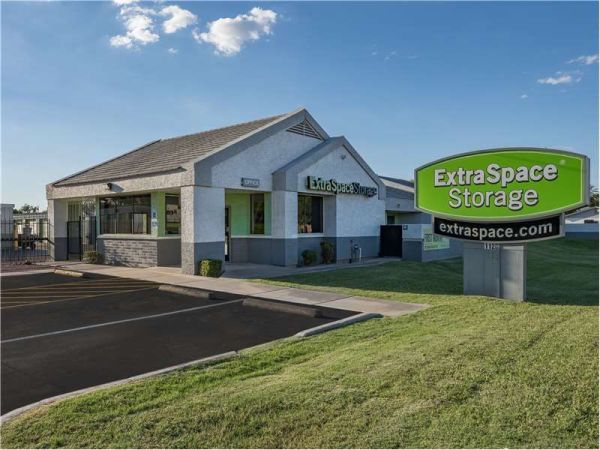 Photo of Extra Space Storage - 0239 - Mesa - N. Alma School Rd