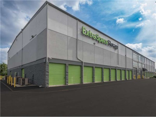 Photo of Extra Space Storage - 0739 - Linden - West Edgar Rd