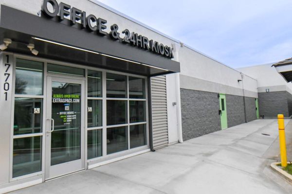 Photo of Extra Space Storage - 1471 - Bellflower - Ibbetson Ave