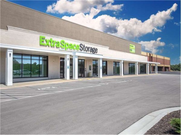 Photo of Extra Space Storage - 8824 - Kansas City - Antioch Road