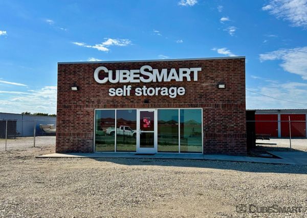 Photo of CubeSmart Self Storage TX Fort Worth Boat Club Rd