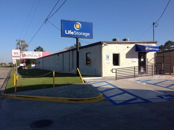 Photo of Extra Space Storage - 3110 - Baton Rouge - 7375 Airline Hwy