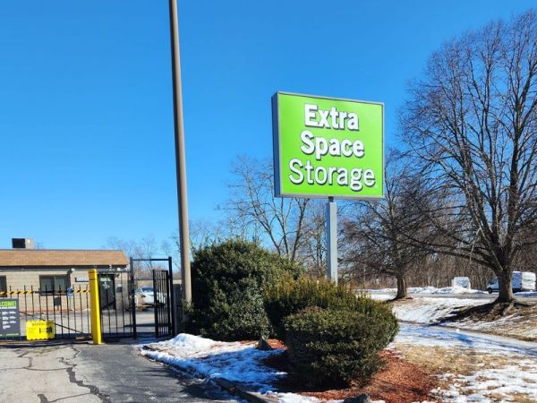 Photo of Extra Space Storage - 3121 - Rumford - Narragansett Park Dr