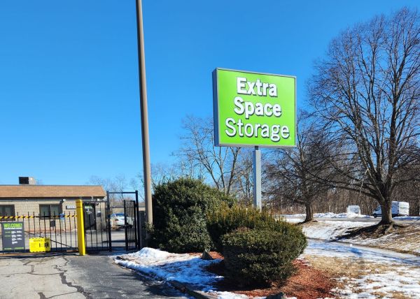 Photo of Extra Space Storage - 3121 - Rumford - Narragansett Park Dr