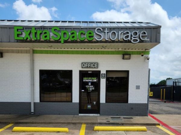 Photo of Extra Space Storage - 3156 - Cedar Hill - Clark Road