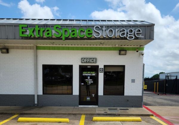 Photo of Extra Space Storage - 3156 - Cedar Hill - Clark Road