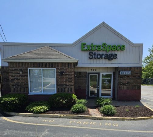 Photo of Extra Space Storage - 3222 - Florissant - Washington St