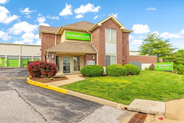 Photo of Extra Space Storage - 3225 - St Louis - Manchester Ave