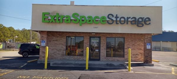 Photo of Extra Space Storage - 3255 - Huntsville - Memorial Pkwy