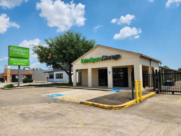 Photo of Extra Space Storage - 3290 - Deer Park - Center Street
