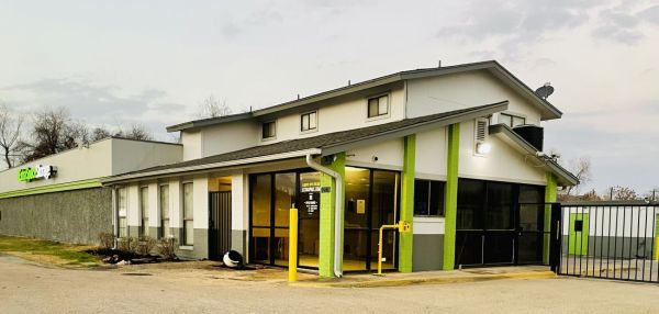 Photo of Extra Space Storage - 3295 - Austin - Pond Springs Road