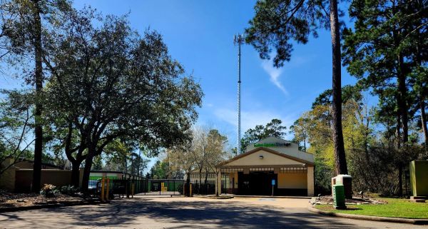 Photo of Extra Space Storage - 3301 - The Woodlands - Alden Bend Dr