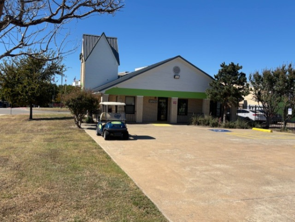 Photo of Extra Space Storage - 3390 - Allen - Allen Central Dr.