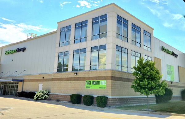 Photo of Extra Space Storage - 3401 - Arlington Heights - Rand Rd