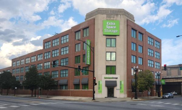 Photo of Extra Space Storage - 3446 - Chicago - State St.
