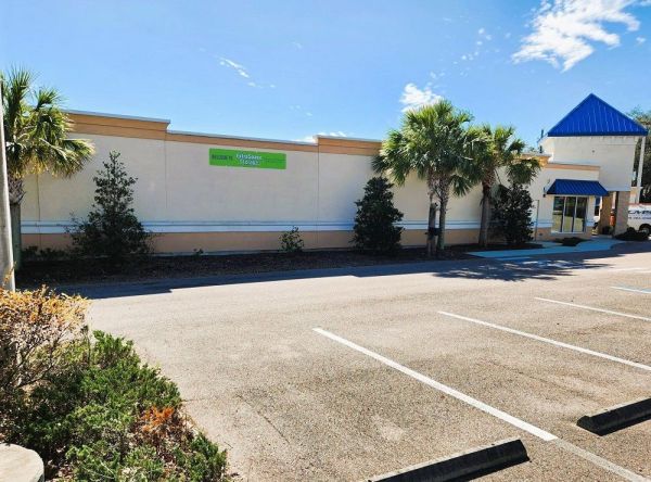 Photo of Extra Space Storage - 3592 - Brandon - Bloomingdale Ave