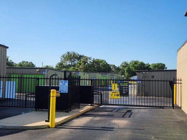 Photo of Extra Space Storage - 3602 - Ruskin - College Ave