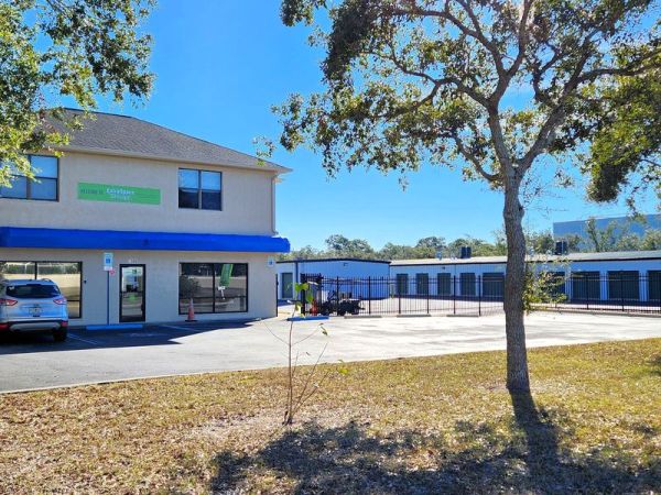 Photo of Extra Space Storage - 3682 - Spring Hill - Barclay Ave